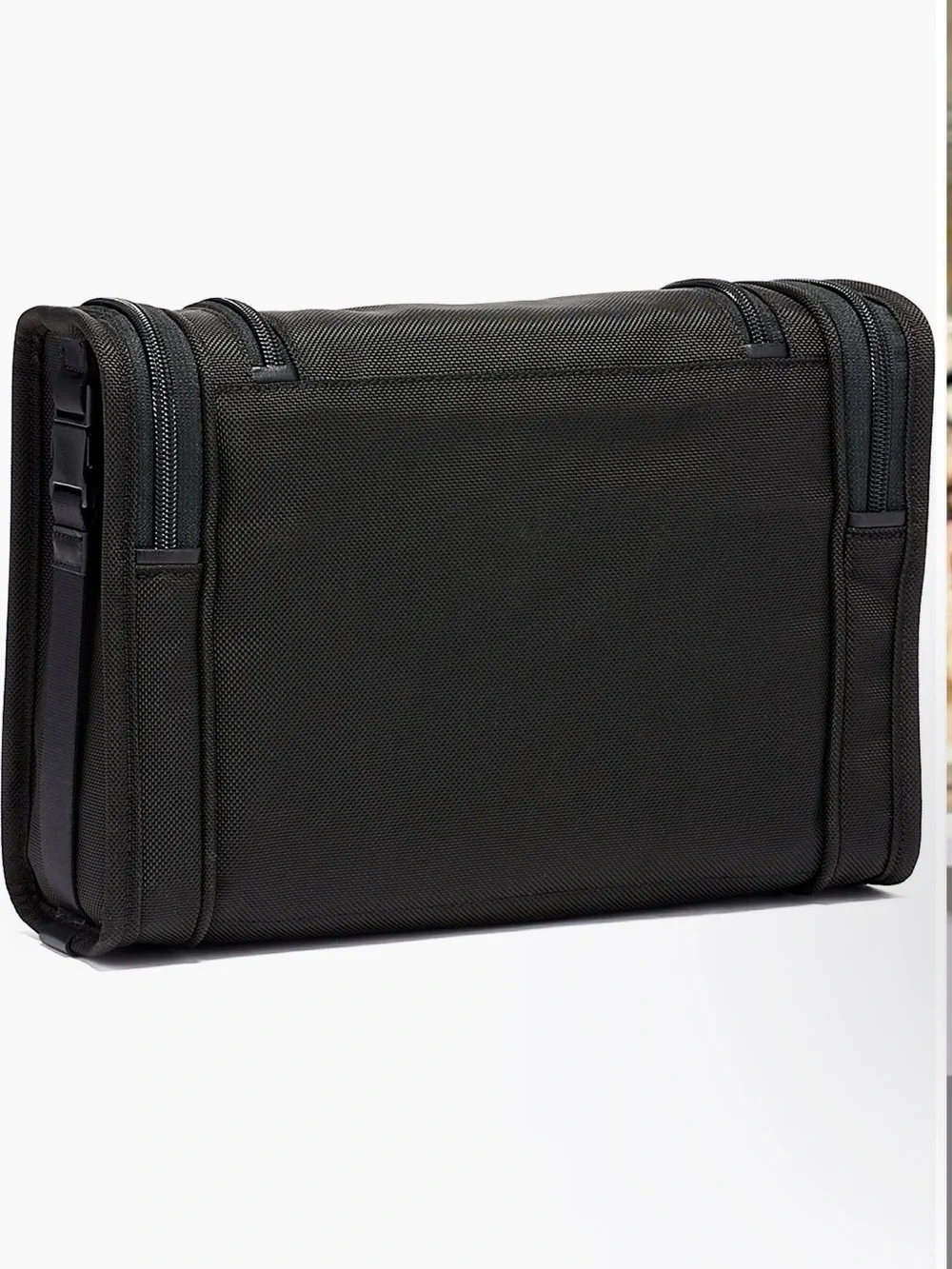 NWT Alpha 3 Hanging Travel Kit $225 MSRP